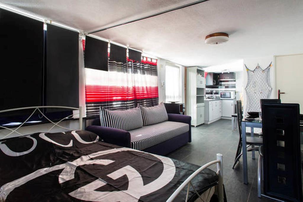 Wavedance Accommodation Саламис Екстериор снимка