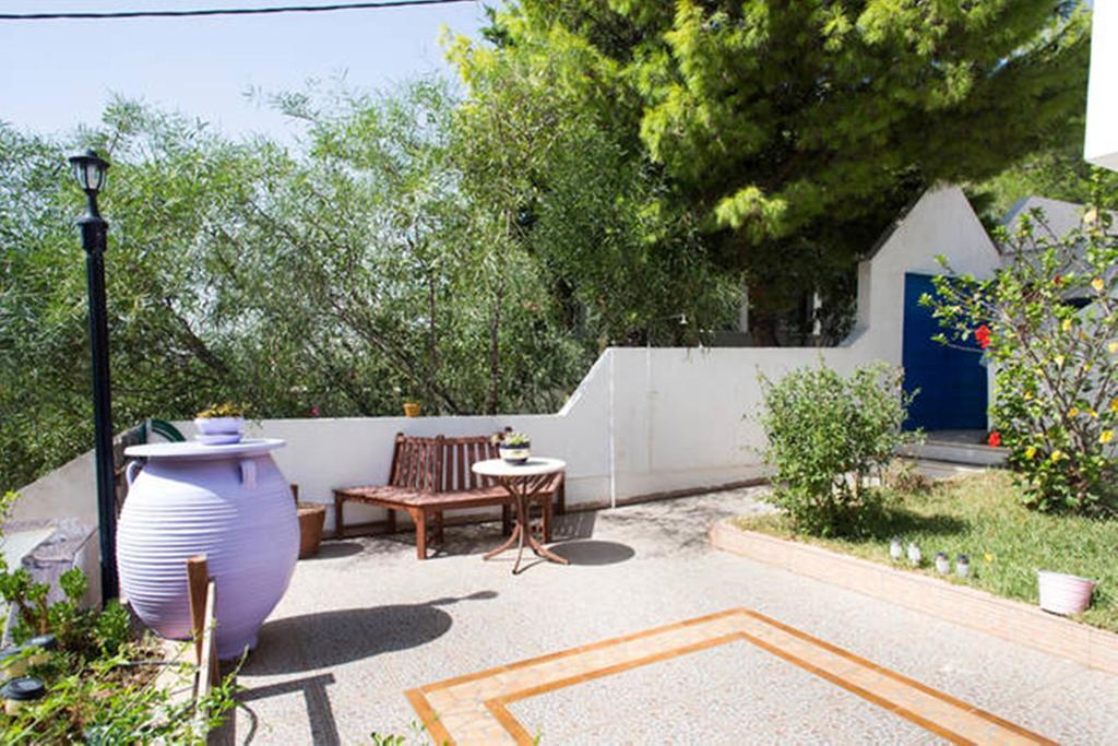 Wavedance Accommodation Саламис Екстериор снимка
