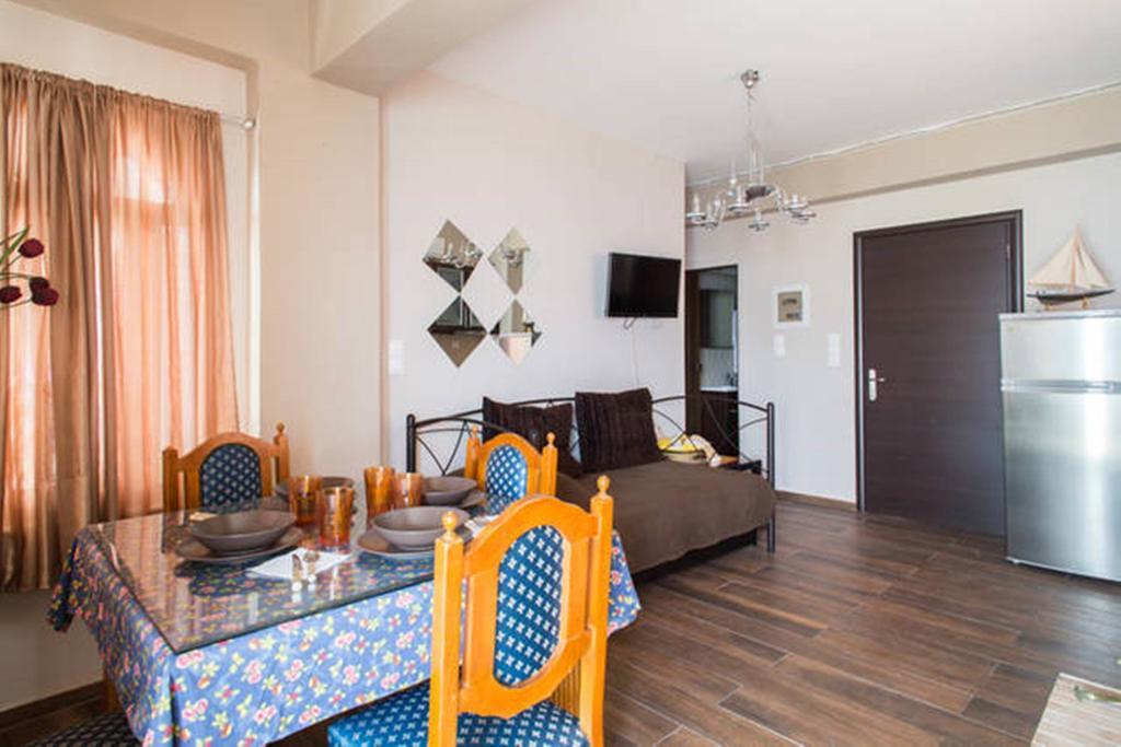 Wavedance Accommodation Саламис Екстериор снимка