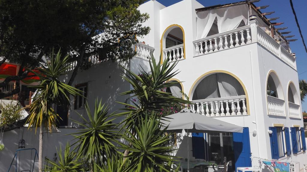 Wavedance Accommodation Саламис Екстериор снимка